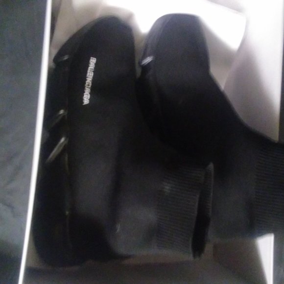 Balenciaga size 9 shoes I'm - Picture 2 of 11